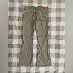 Levi’s Low Rise Stretch Tan Flared Jeans size 9 juniors